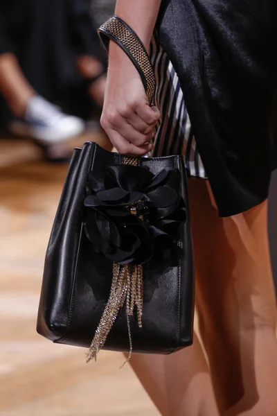 Look 37